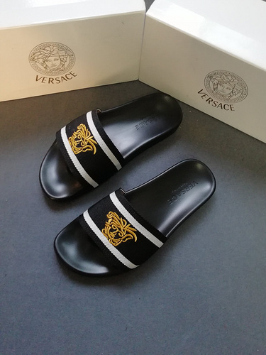 Mixed Brand Slippers Unisex ID:202004a72